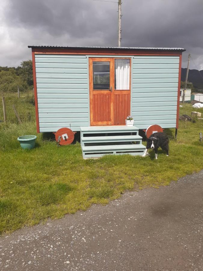Croft Of Clune Shepherds Hut 牛顿莫尔 外观 照片